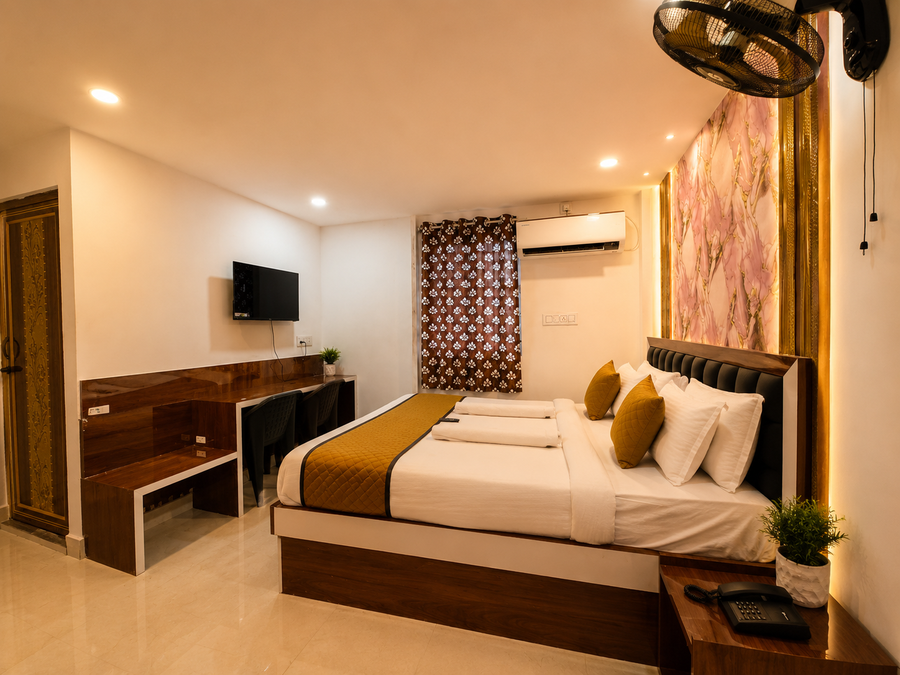 hotel golden regency