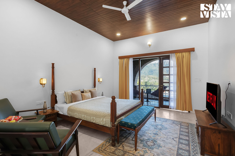 stayvista at saket loak by the lake