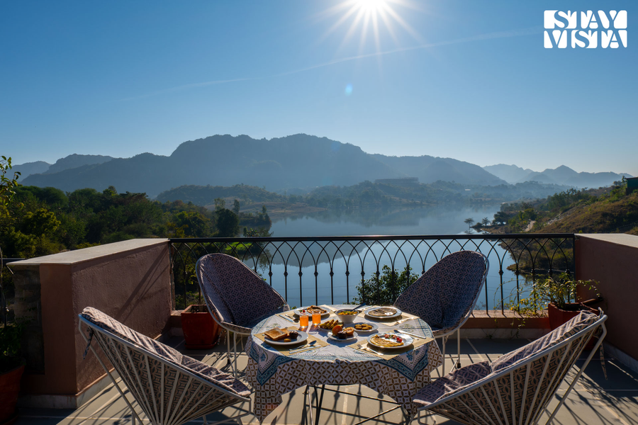 stayvista at saket loak by the lake