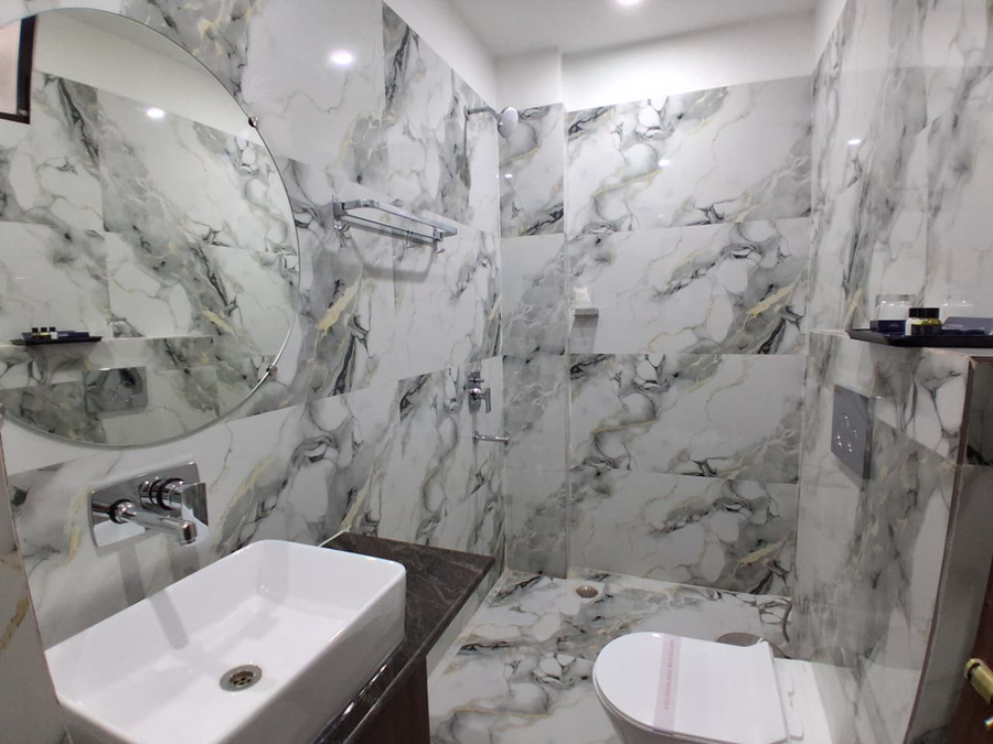 sks saffron suites