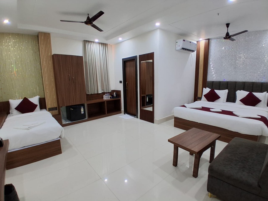 sks saffron suites
