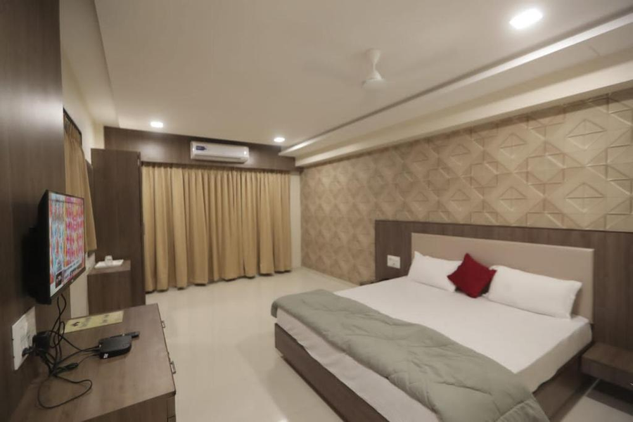 royal palace hotel