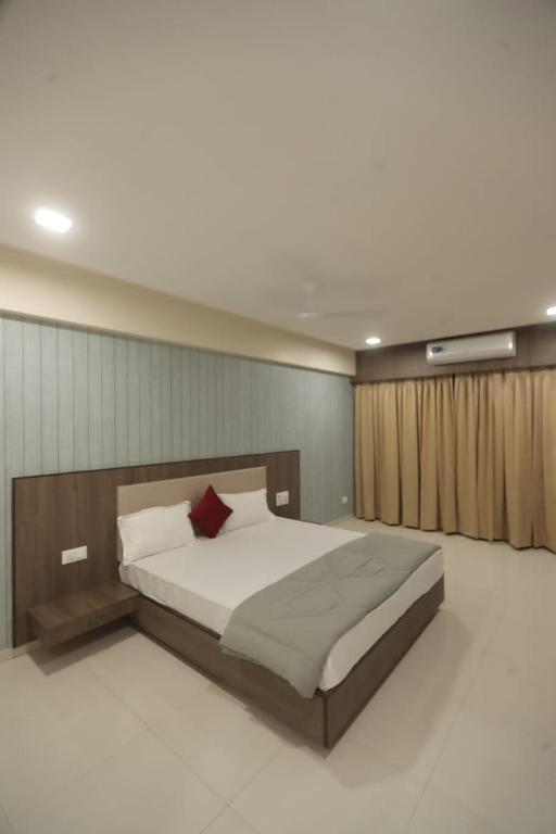 royal palace hotel