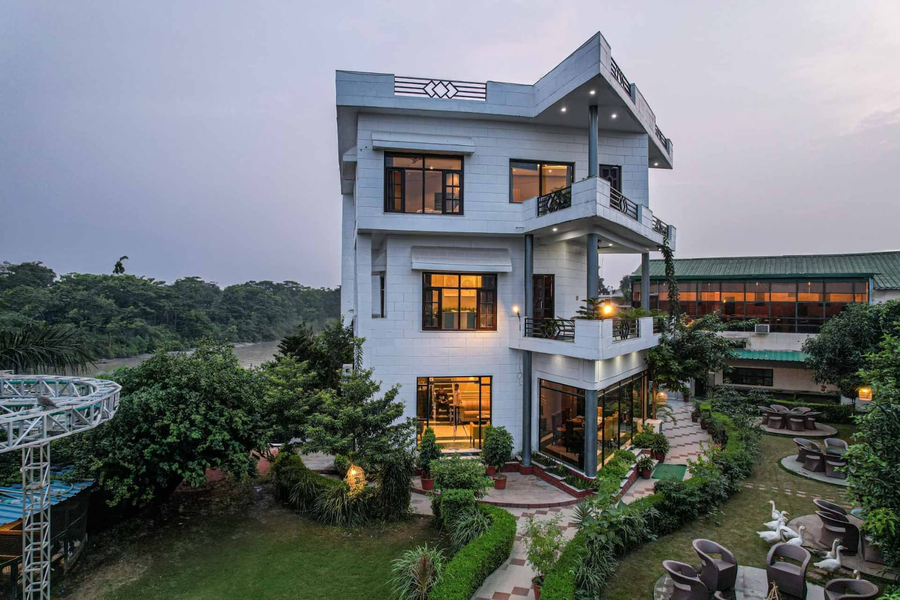 River View Resort,,3 star