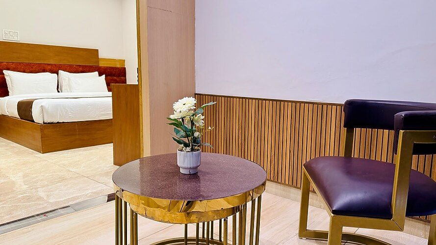 pheonix luxury inn hotel