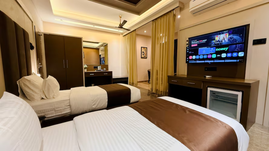 pheonix luxury inn hotel