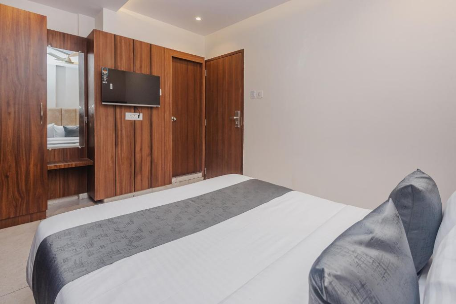 hotel zillion international near us consulate b k c mumbai