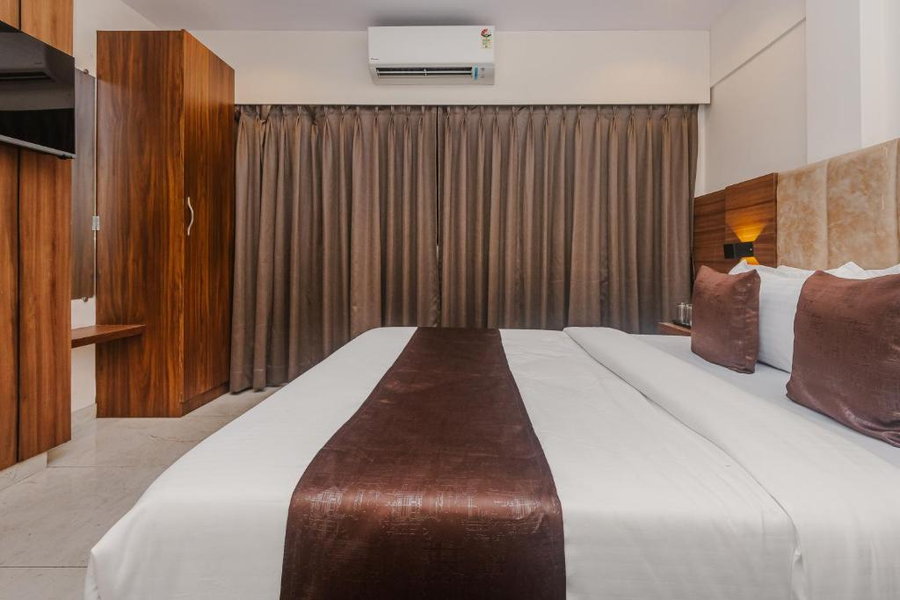 hotel zillion international near us consulate b k c mumbai
