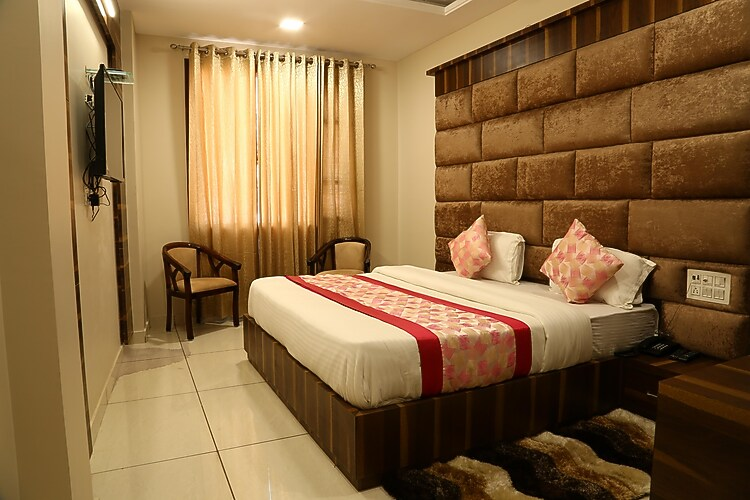 hotel kush ganga heritage
