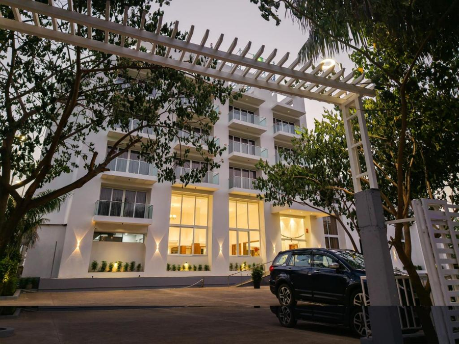 hotel the nature regency