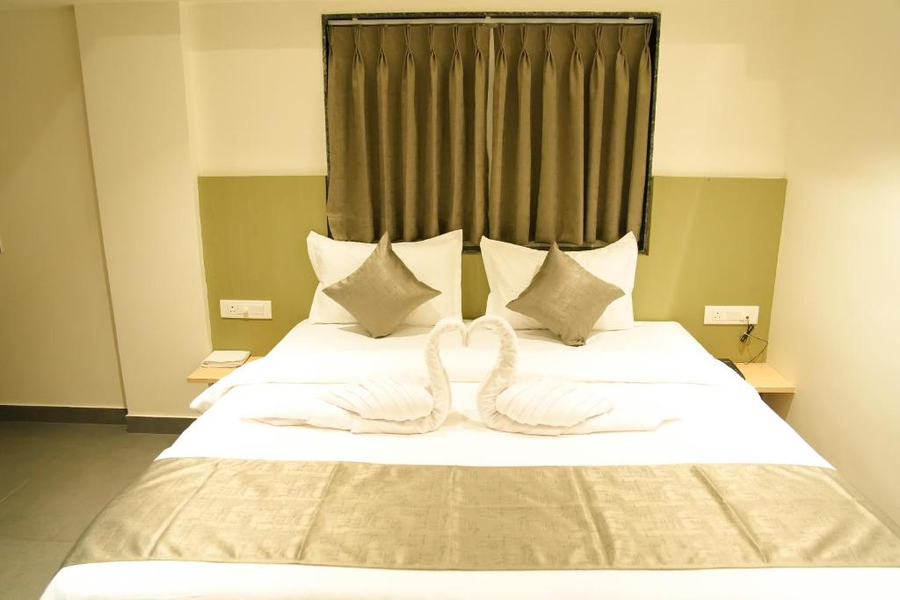 hotel the nature regency