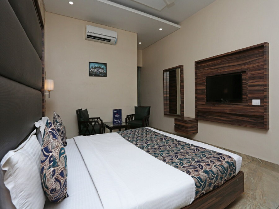 hotel surya palace durg railway station