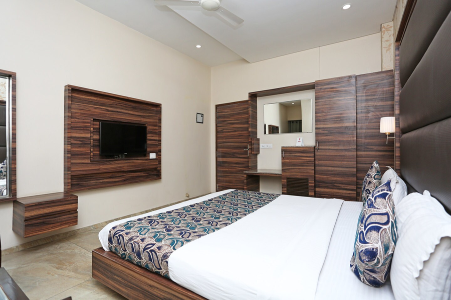 hotel surya palace durg railway station
