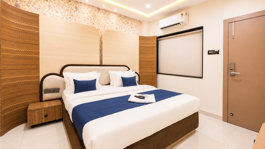 velar prime hotel vijay nagar indore