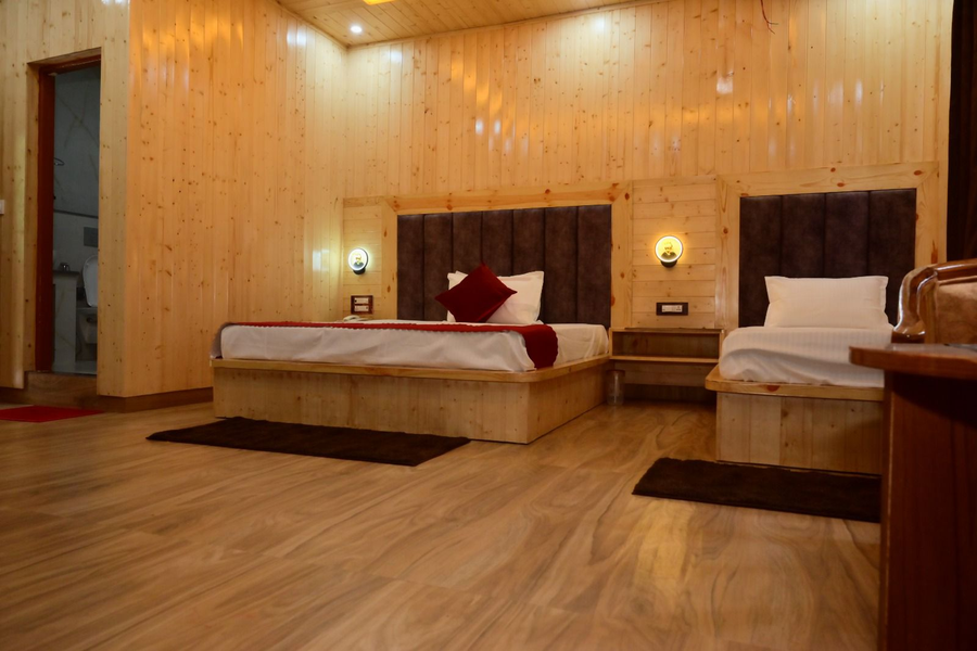 rahul hotel and restaurant