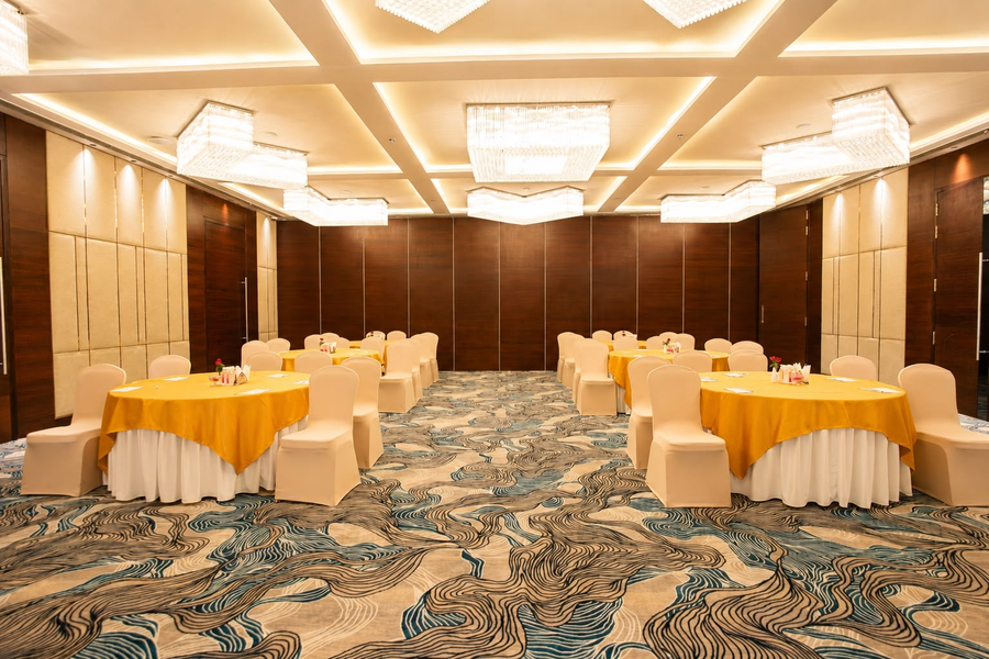 Wyndham Garden Lucknow City Center,,5 star