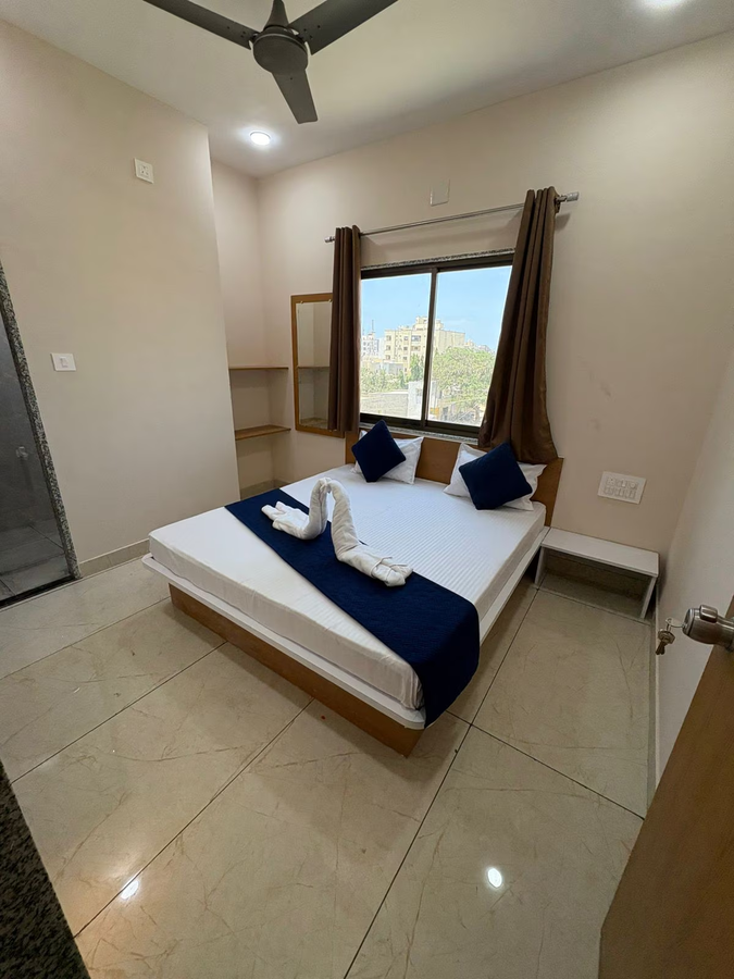 hotel darshan palace near dwarka railway station and shree dwarkadhish temple