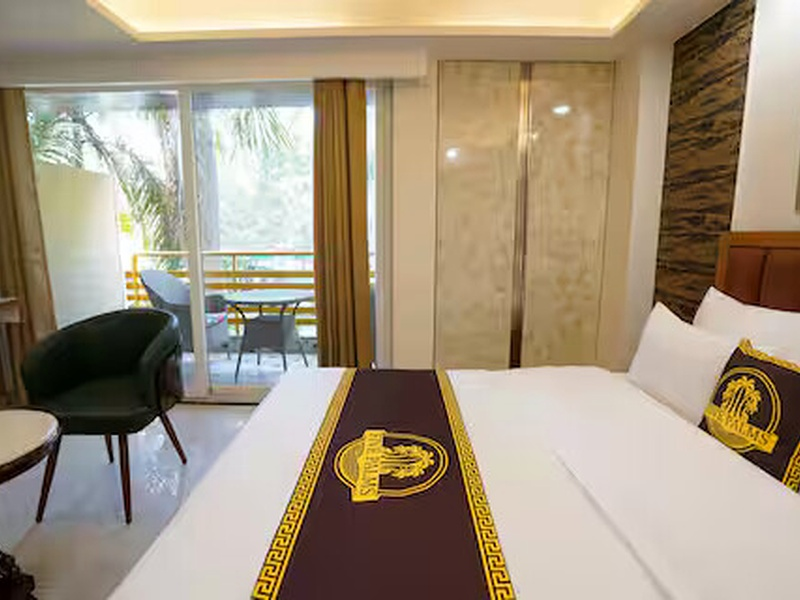 five palms hotel