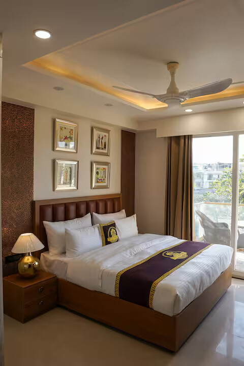 five palms hotel