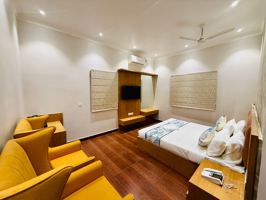 hotel aditya marine garden