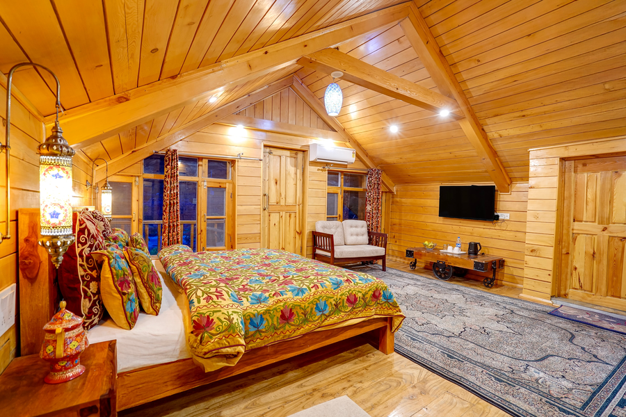 dancenter riverside lexus regency pahalgam