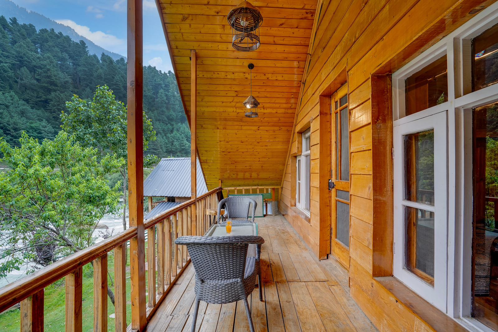 dancenter riverside lexus regency pahalgam