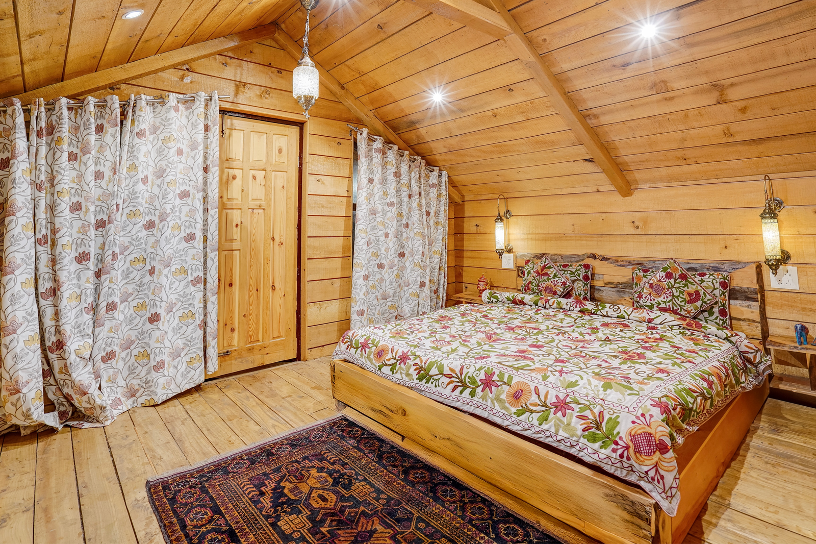 dancenter riverside lexus regency pahalgam