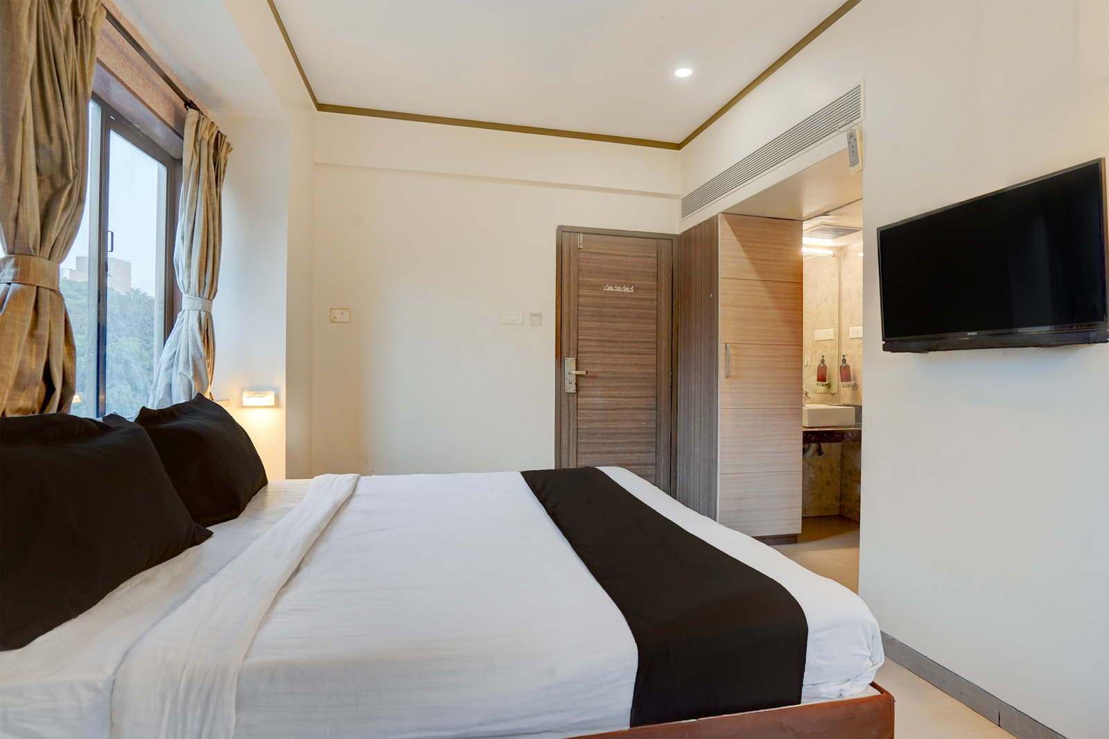 super townhouse oak pune railway station formerly kapil residency