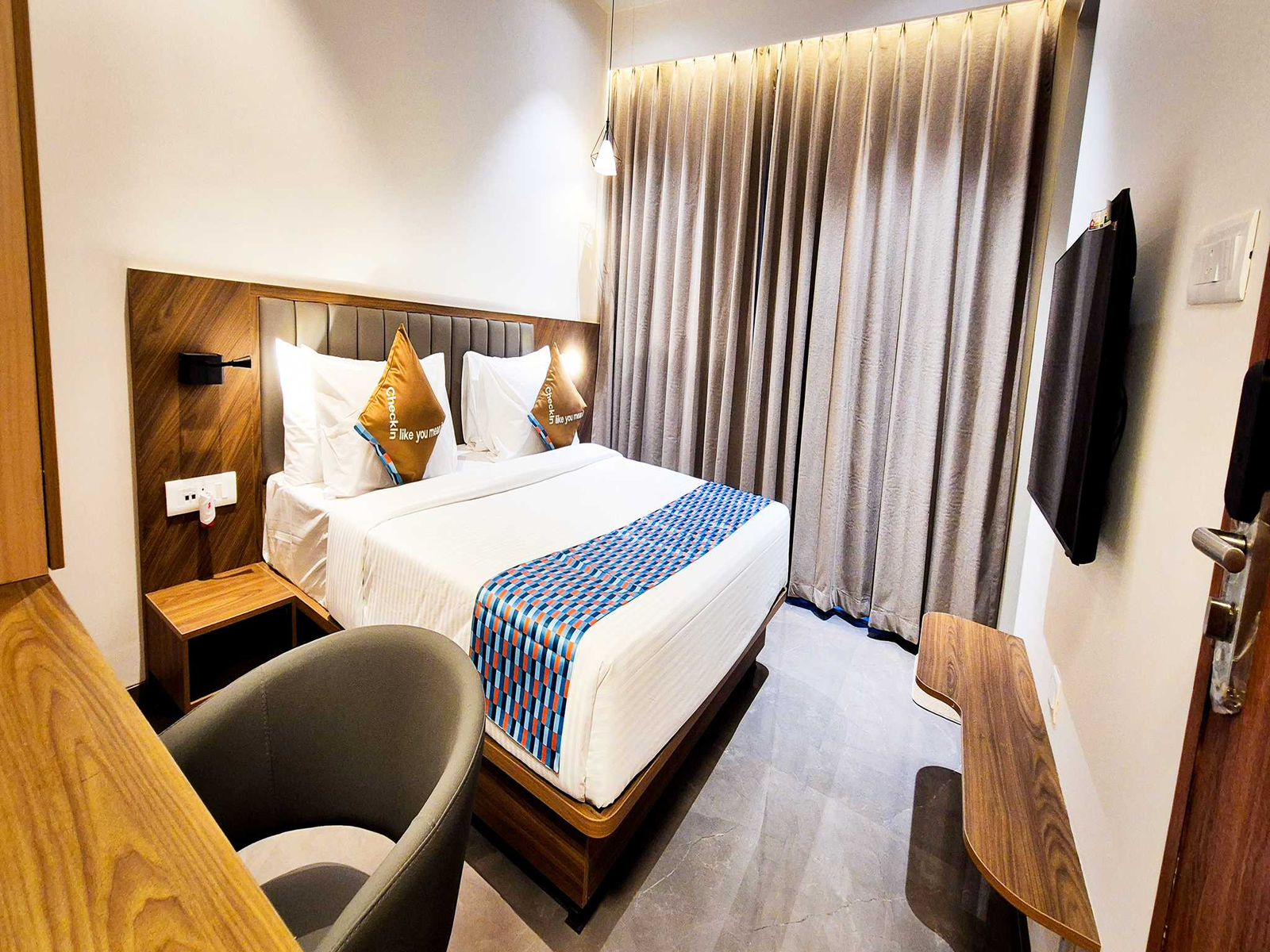 palette hotel gonda