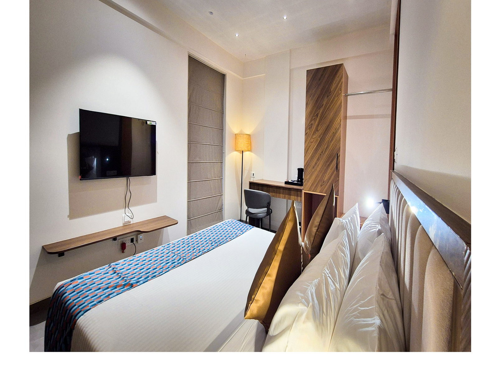 palette hotel gonda