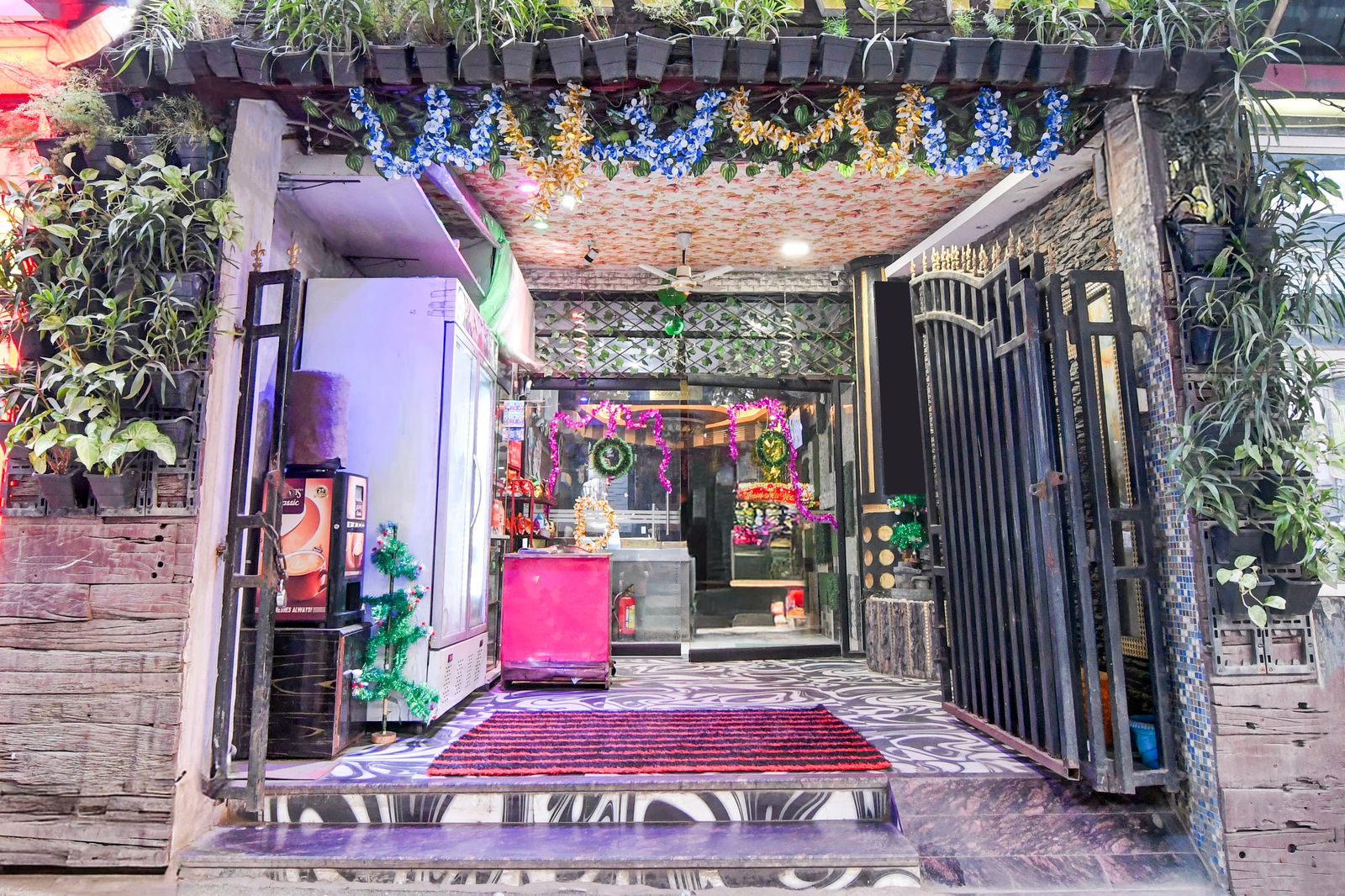 collection o circus avenue road formerly hotel rockstar