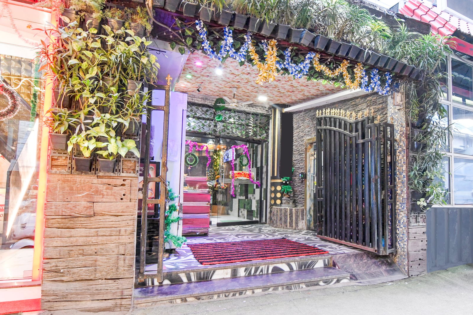 collection o circus avenue road formerly hotel rockstar