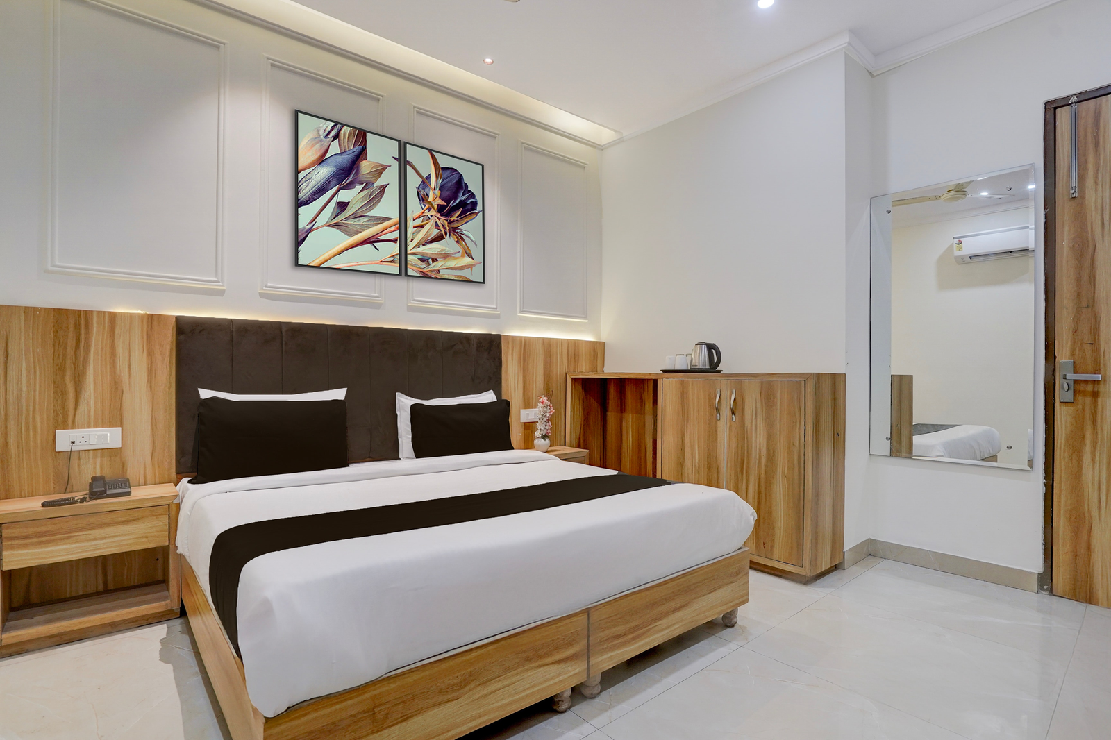 townhouse by oyo ram talai crossway formerly midway