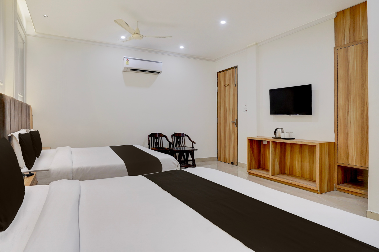 townhouse by oyo ram talai crossway formerly midway