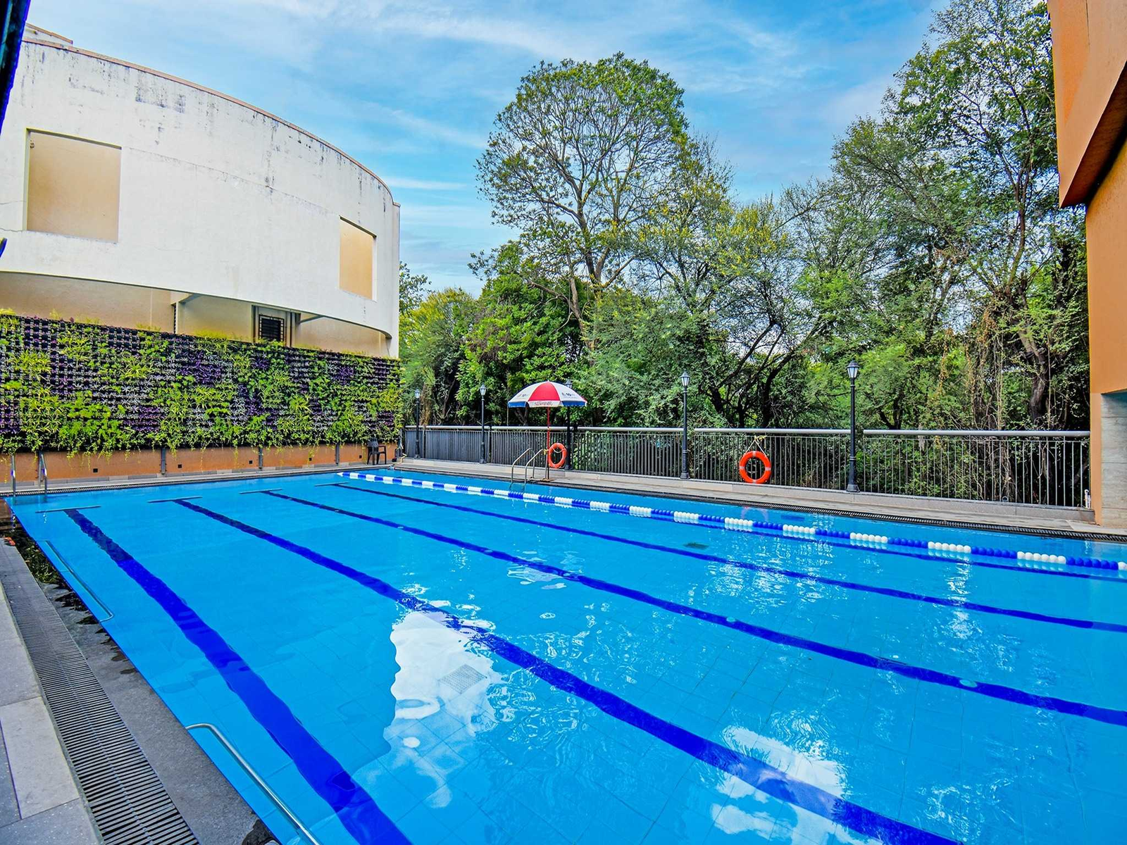 palette shrinivas suites baner pune