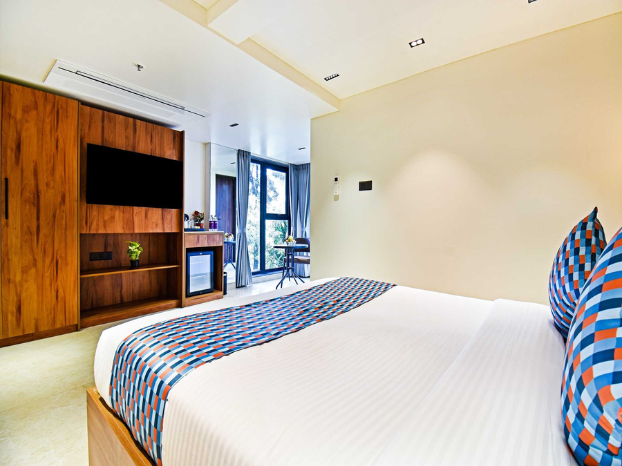 palette shrinivas suites baner pune
