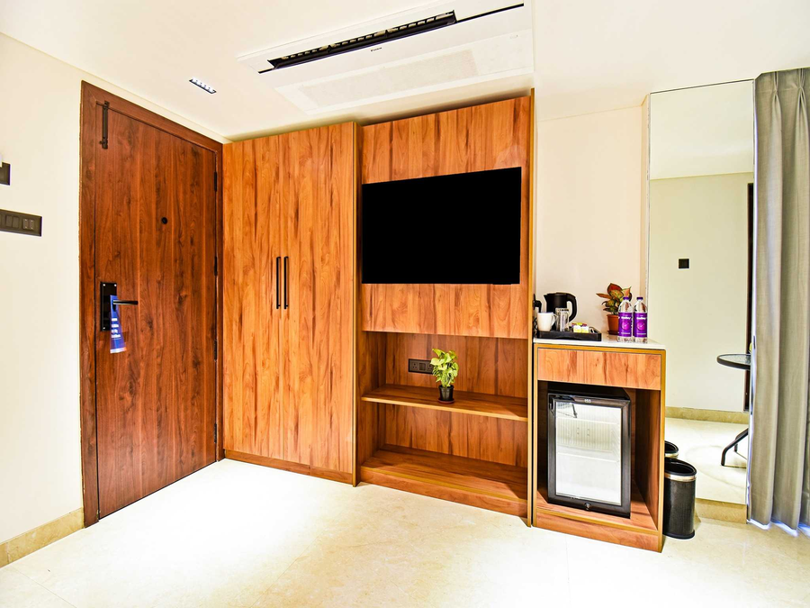 palette shrinivas suites baner pune