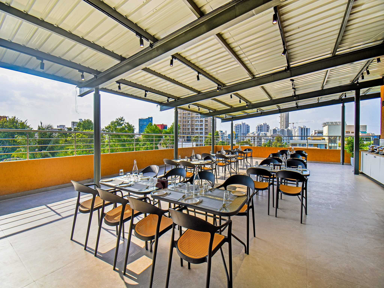 palette shrinivas suites baner pune