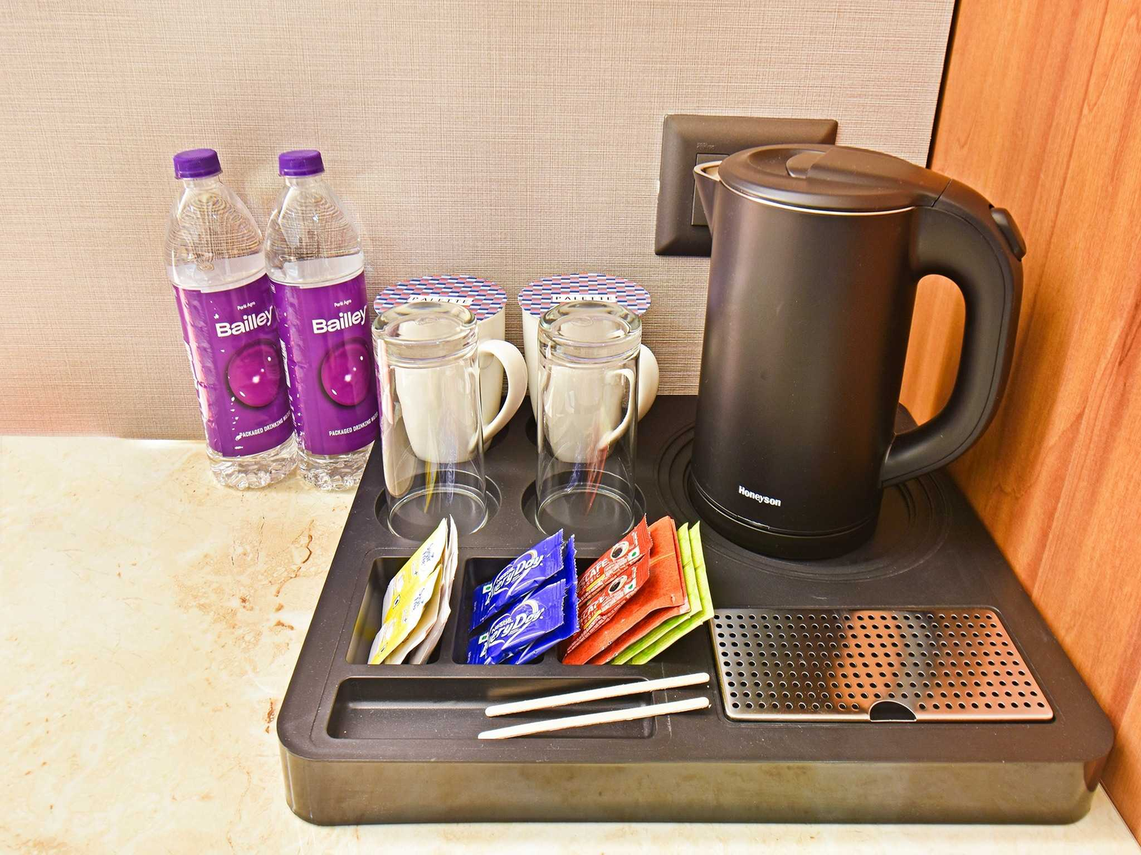 palette shrinivas suites baner pune