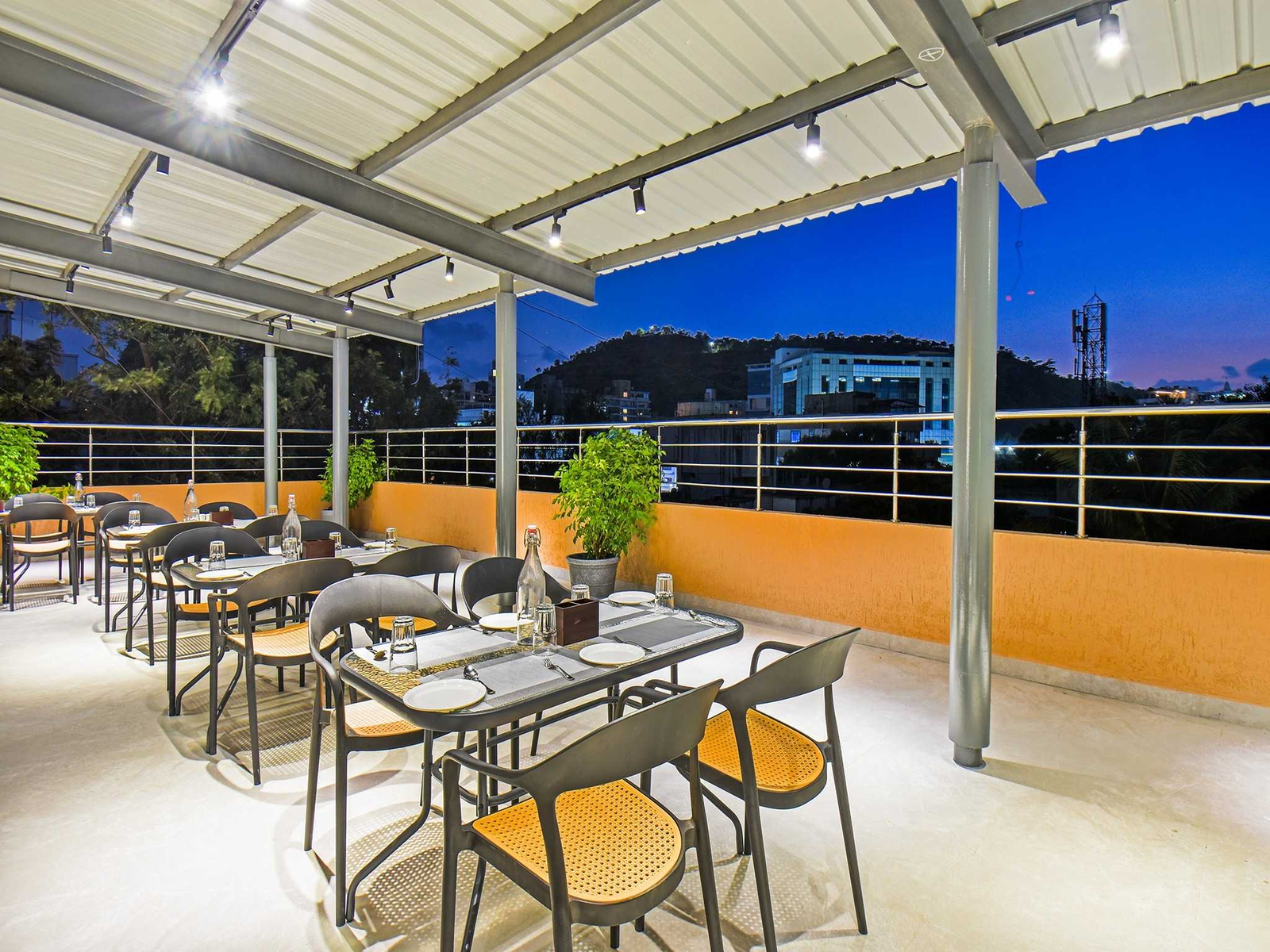 palette shrinivas suites baner pune