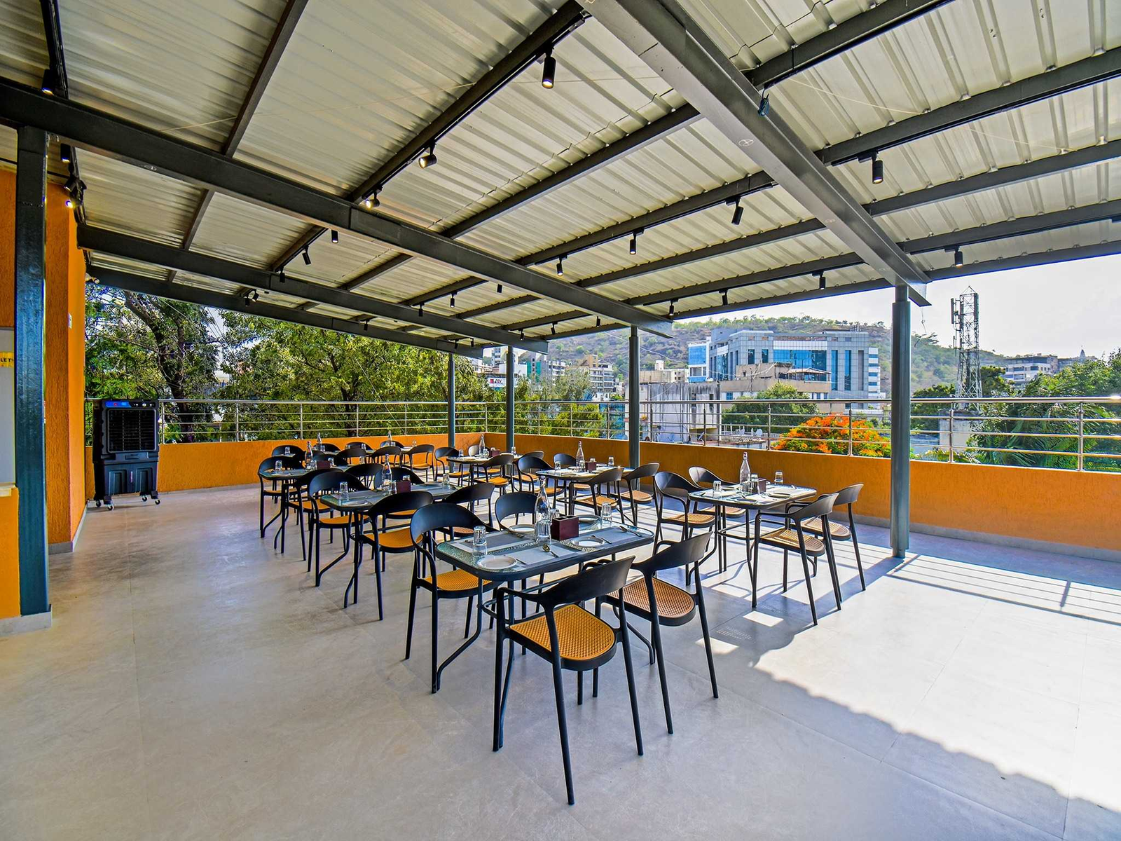 palette shrinivas suites baner pune