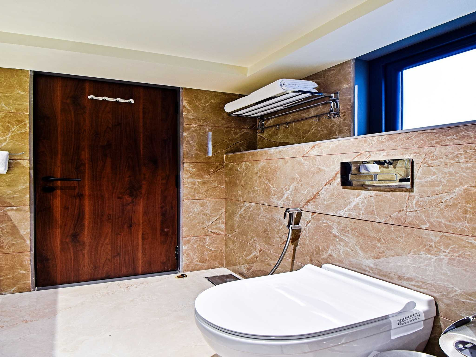 palette shrinivas suites baner pune
