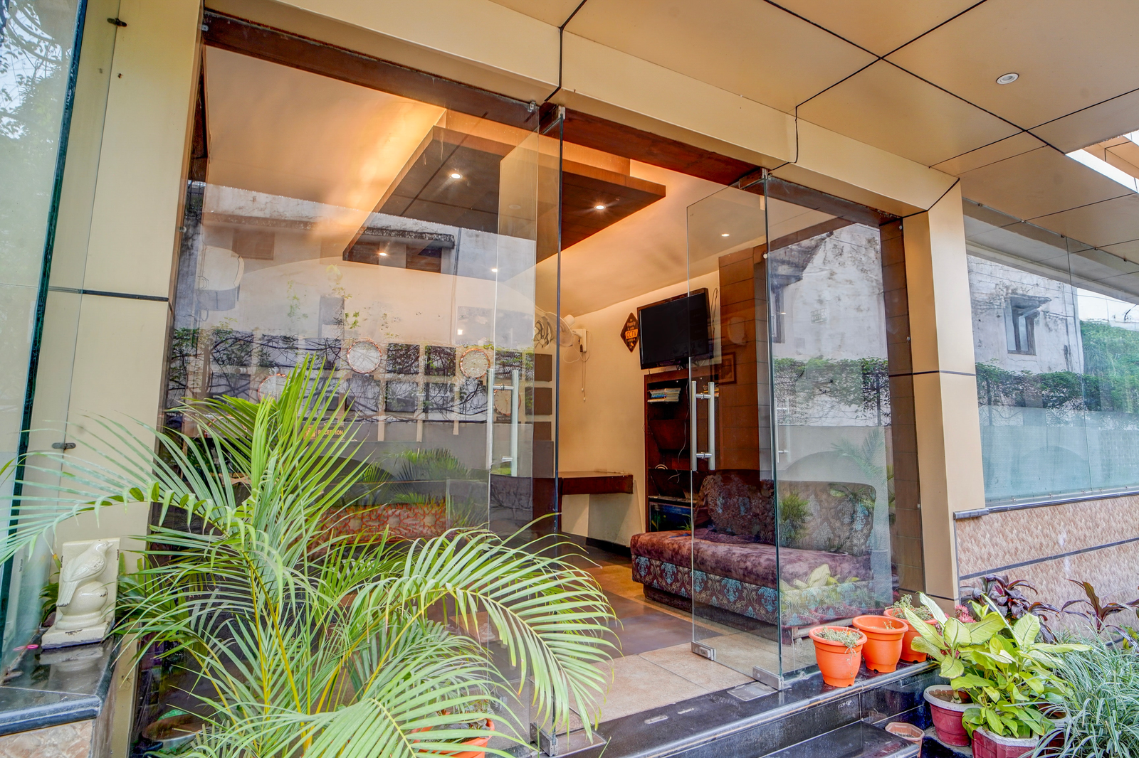 townhouse madan mahal railway junction formerly annpurna inn