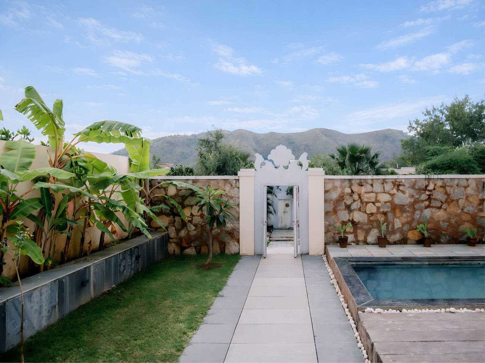 dancenter parijat villas and suites udaipur