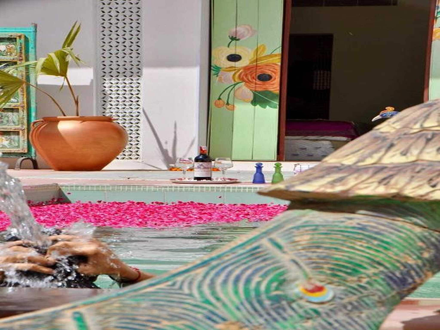 dancenter parijat villas and suites udaipur