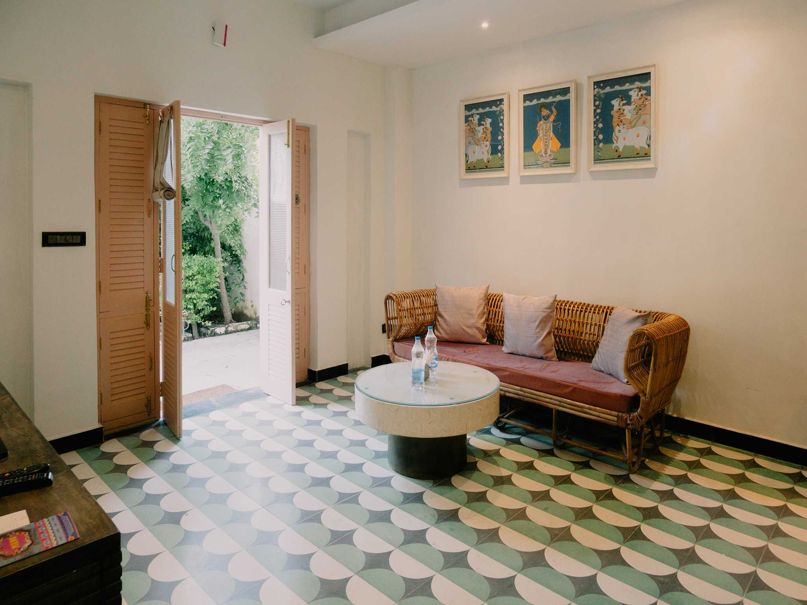 dancenter parijat villas and suites udaipur