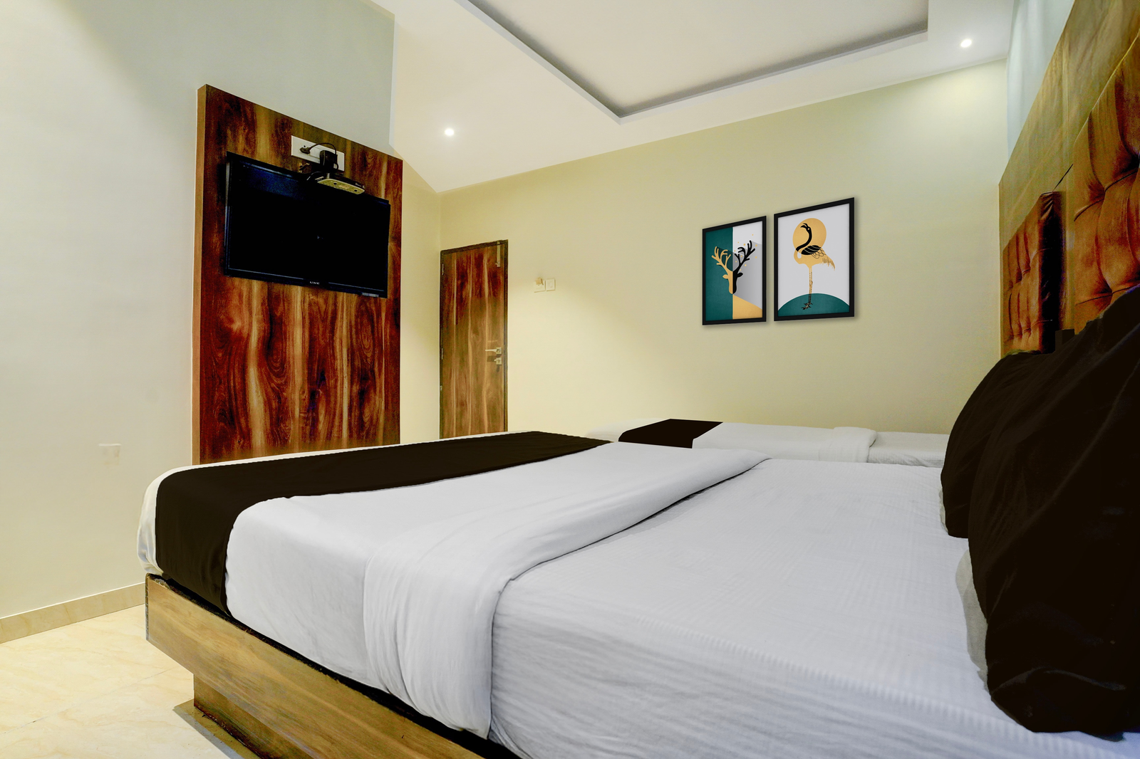 super townhouse andheri sakinaka metro formerly hotel amour