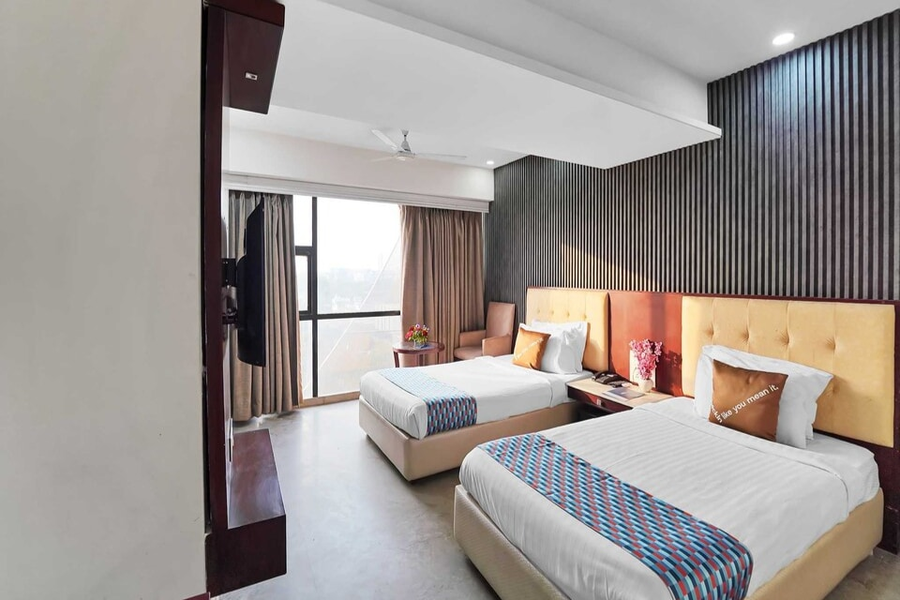 palette hotel amritsar airport road