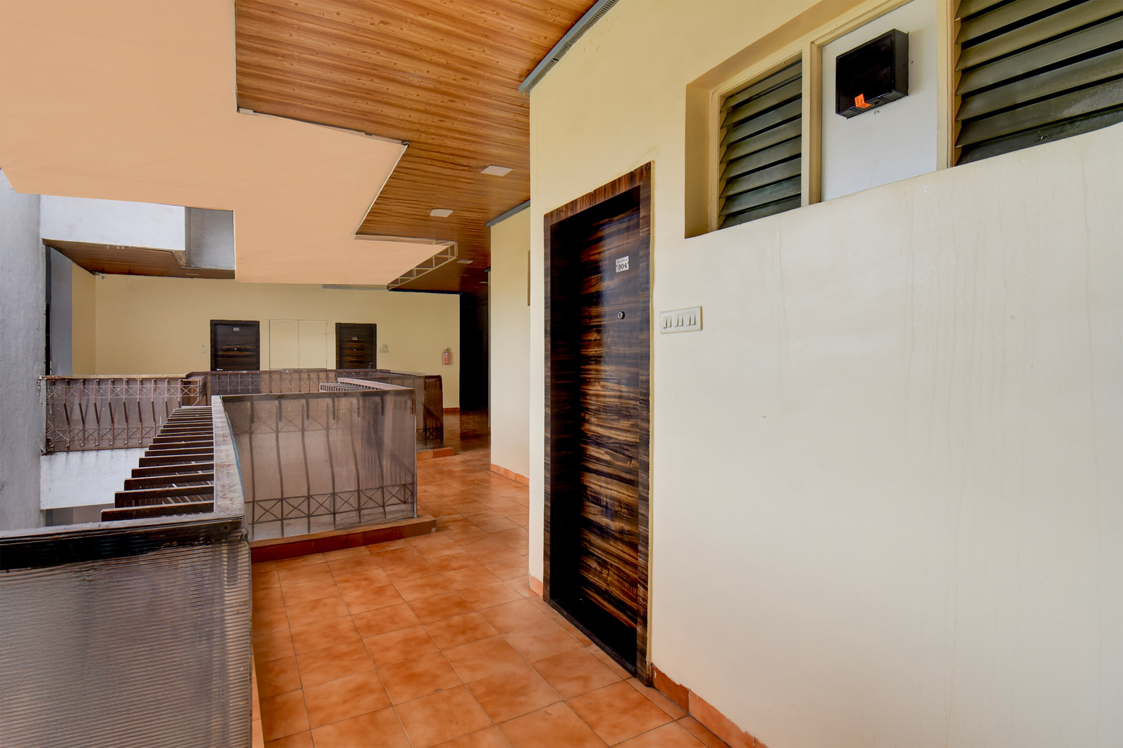 Townhouse Oak Sinhgad Road Crossway Formerly Popular Hotel,,3 star