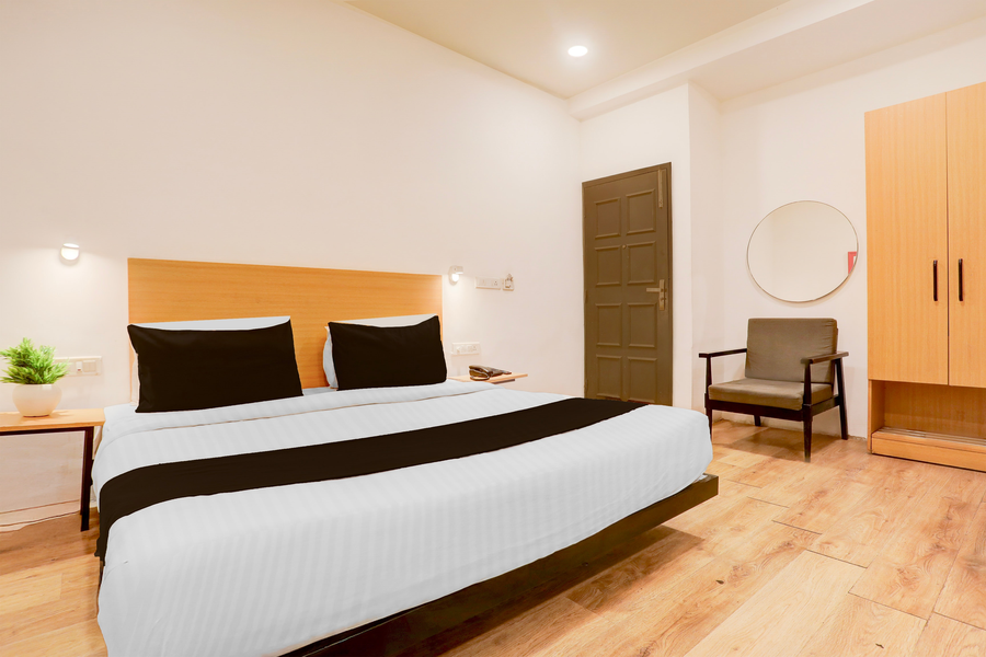 super townhouse nagpur junction formerly hotel woodland